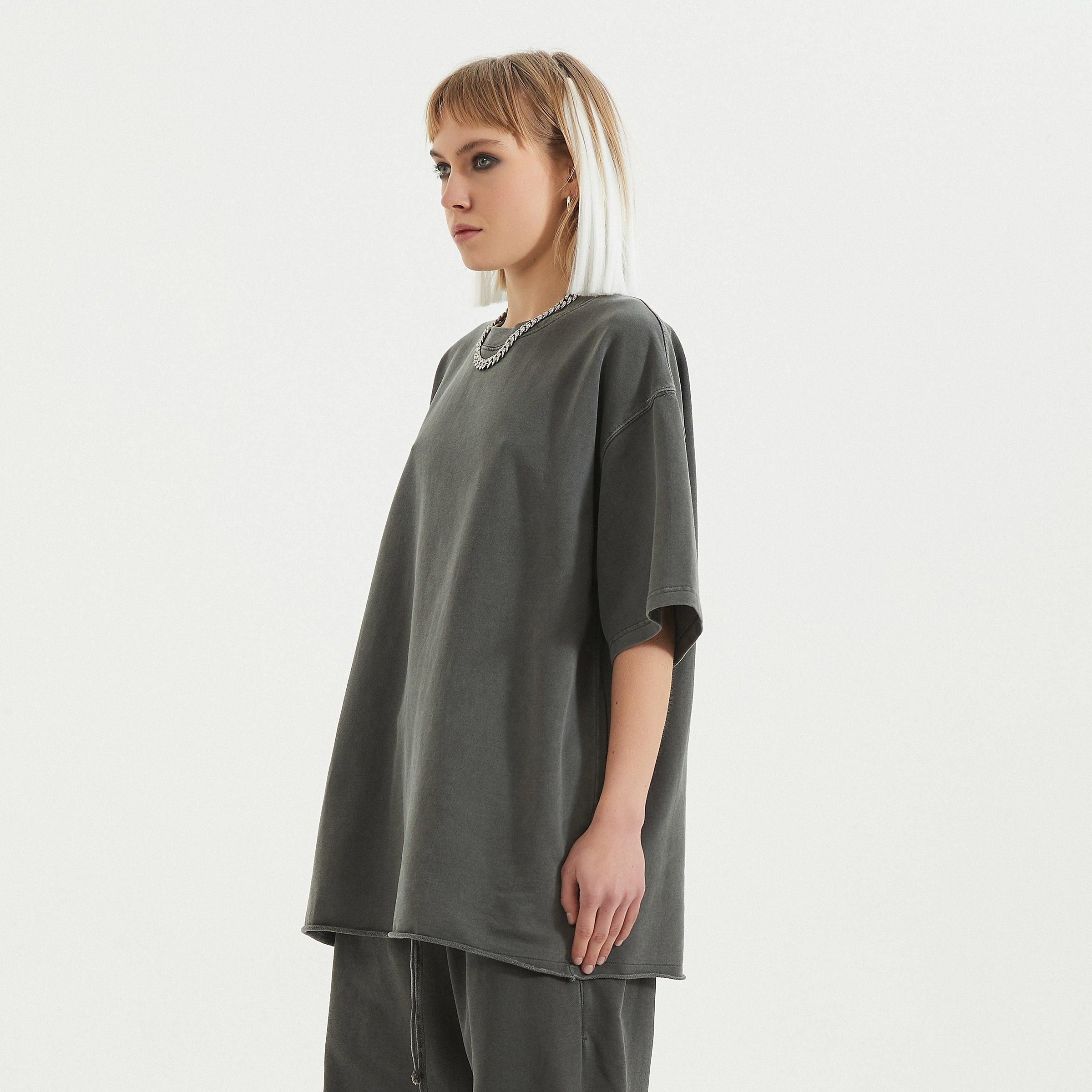 BASICS 260GSM UNISEX Faded Raw Hem Tee